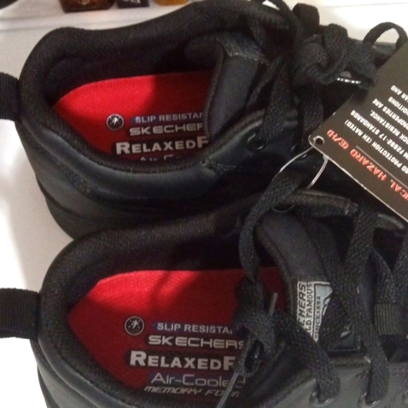 SKECHERS BLACK SLIP RESISTANT AIR-COOLED MEMORY FOAM WORK SHOES SIZE 7.5 NWT - Picture 7 of 8